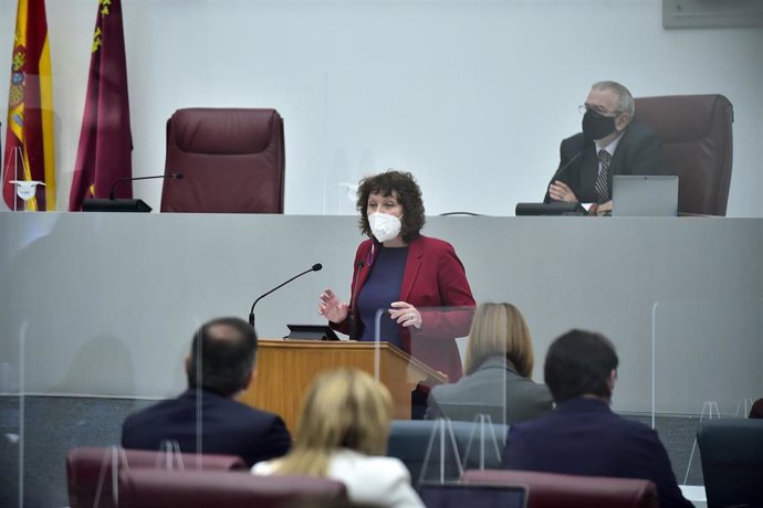 María Marín (Podemos) interviene en la Asamblea regional en la primera jornada de debate de la moción de censura presenta por Cs y PSOE
