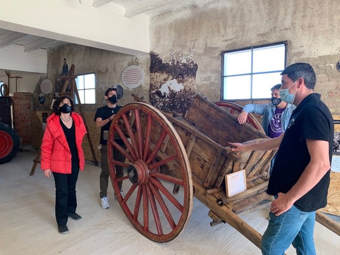 Olga Paz y los hermanos Joan, Pere y Carles Pifarré.