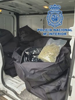 Furgoneta interceptada con marihuana