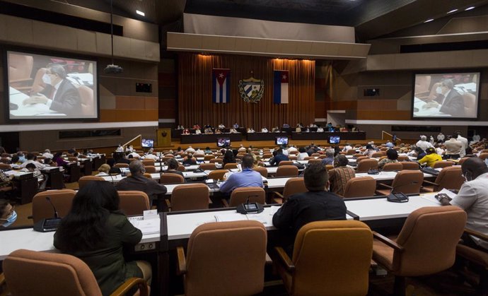 Archivo - Reunión de la Asamblea Nacional de Cuba