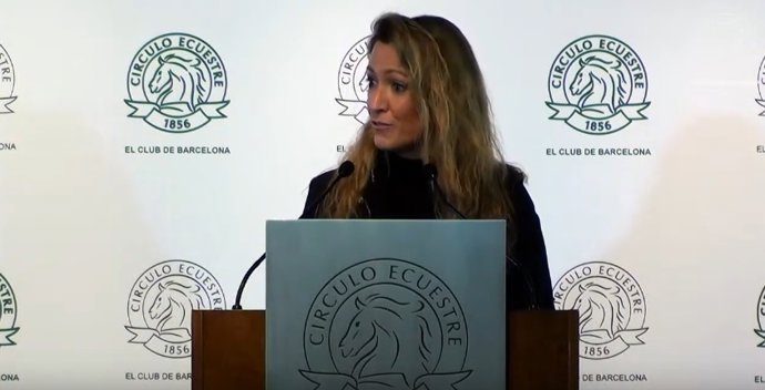 La decana del Icab M.E.Gay en la primera sesión del Ciclo de Mujeres Empresarias, organizado por el Círculo Ecuestre, el 17 de marzo de 2021.