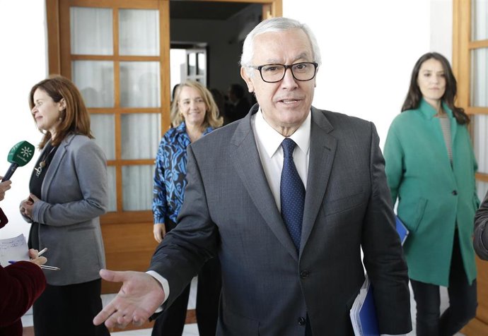 Archivo - El senador del PP Javier Arenas