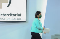 Darias recuerda que las vacunas han sido aprobadas por la EMA por lo que son "seguras, eficaces y salvan vidas"