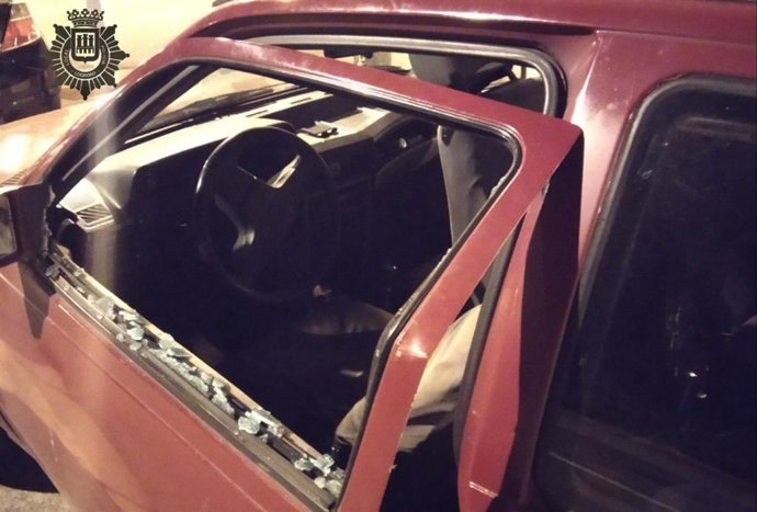 Vehículo forzado en Logroño