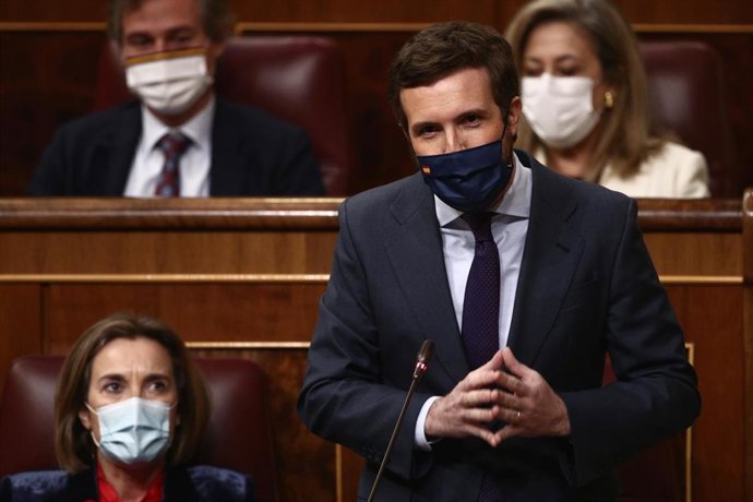 El líder del PP, Pablo Casado, interviene durante una sesión de Control al Gobierno en el Congreso de los Diputados, en Madrid, (España)