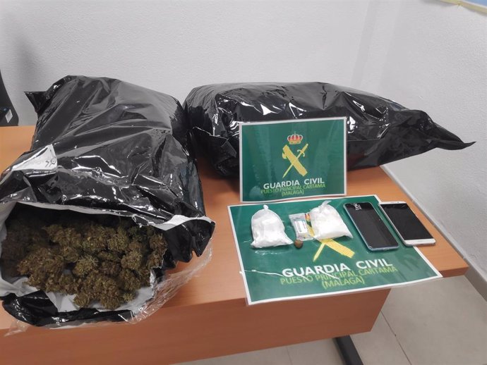 Marihuana incautada por la Guardia Civil en una intervención en Cártama