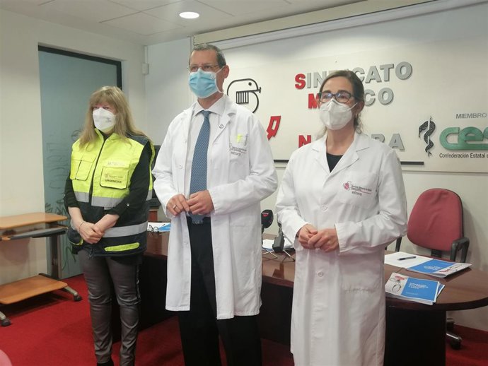 Representantes del Sindicato Médico de Navarra en la rueda de prensa