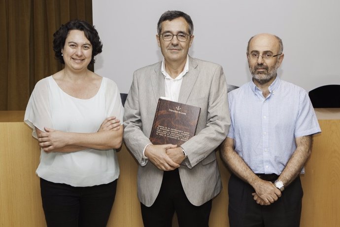 Los investigadores Montse Esquerda, Pere Oró y Josep Pifarré.