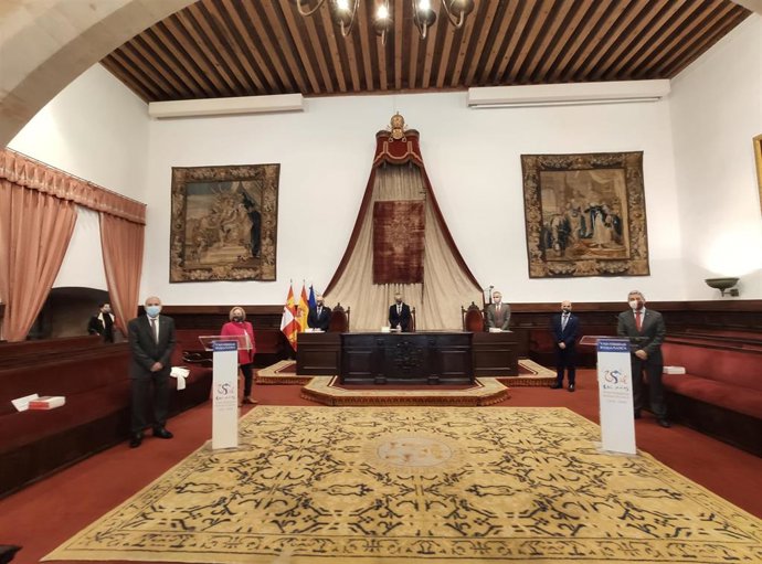 Acto de presentación en la USAL de la colección de libros 'La Universidad del siglo XXI'.