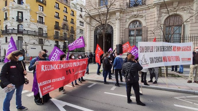 Concentración de CCOO ante la Secretaría General de Función Pública.