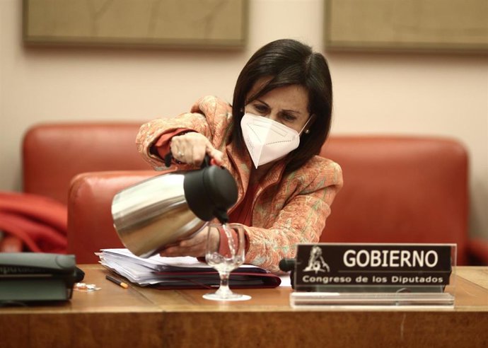 La ministra de Defensa, Margarita Robles, en la Comisión de Defensa del Congreso