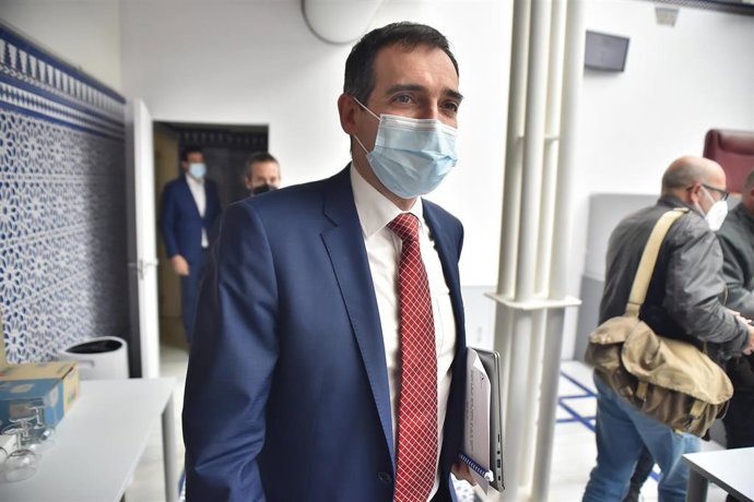 El portavoz del Grupo Parlamentario VOX, Juan José Liarte