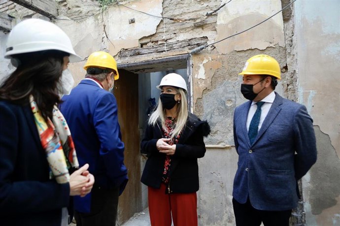 Patricia del Pozo visita las obras de rehabilitación del monasterio de Santa Inés
