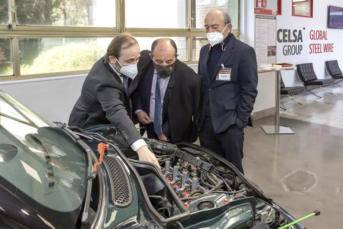 El consejero de Industria, Turismo, Innovación, Transporte y Comercio, Javier L. Marcano, visita las instalaciones de GSW