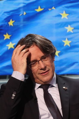 El expresidente de la Generalitat de Catalunya Carles Puigdemont durante la sesión plenaria en el Parlamento Europeo en la que la Eurocámara ha suspendido su inmunidad, en Bruselas (Bélgica), a 9 de marzo de 2021. El pleno del Parlamento europeo ha apro