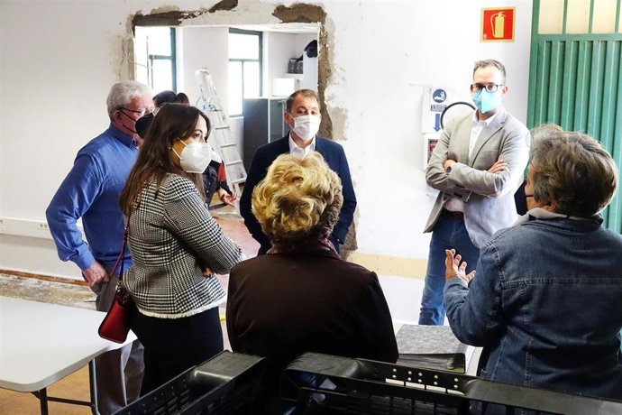 Entrega de un local a una ONG para repartir alimentos en Santa Cruz de Tenerife