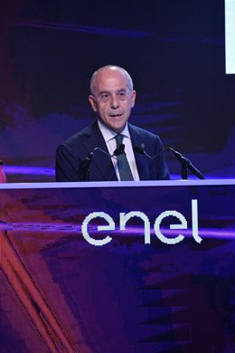 Archivo - Francesco Starace, CEO de Enel, en la presentación del plan estratégico 2019