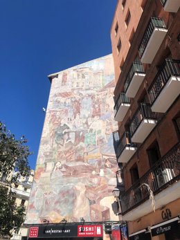 Mural de Cavestany en la Plaza de Cascorro.