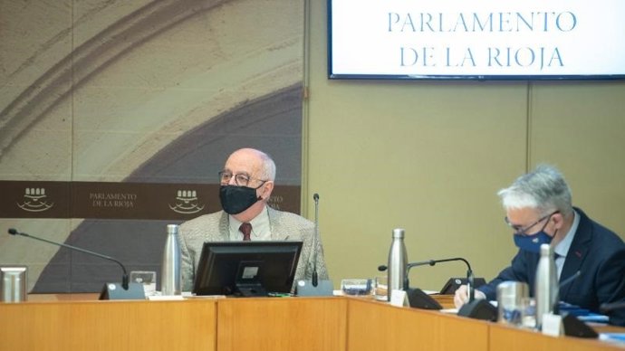 Archivo - El consejero de Educación, Pedro Uruñuela