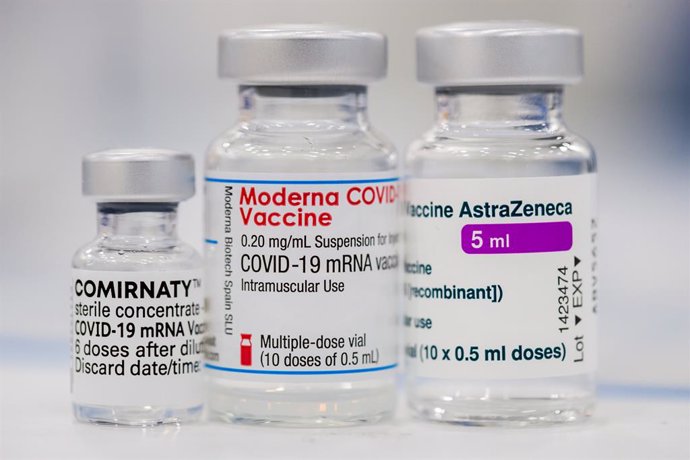 Dosis de distinas vacunas contra la COVID-19.