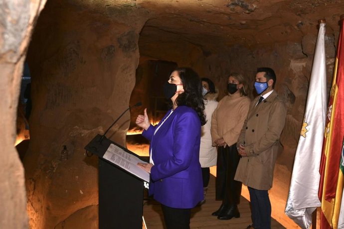 Inauguración Cueva de los 100 Pilares