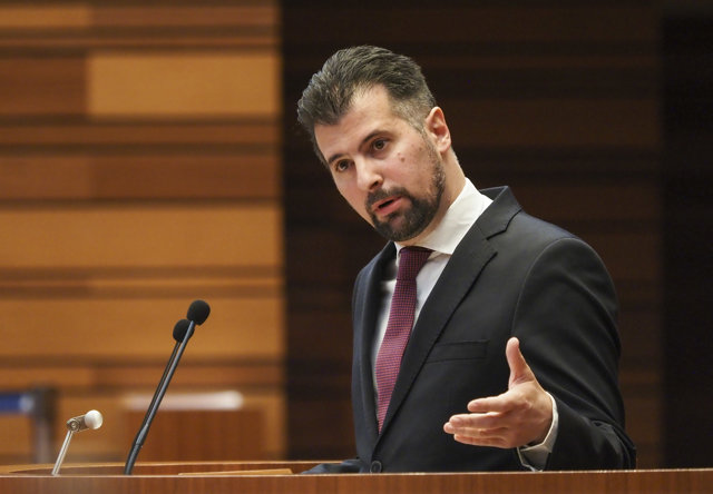 El portavoz del Grupo Parlamentario PSOE, Luis Tudanca