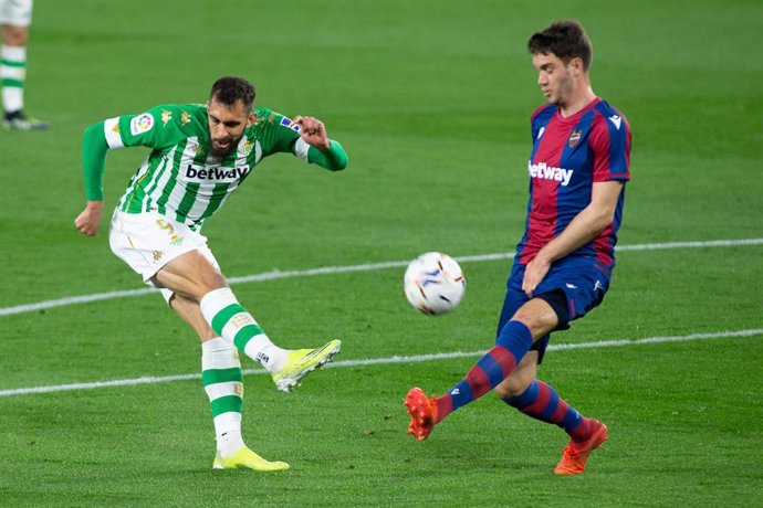 Borja Iglesias of Real Betis and Rober Pier of Levante during LaLiga, football match played between Real Betis Balompie and Levante Union Deportiva at Benito Villamarin Stadium on March 19, 2021 in Sevilla, Spain.