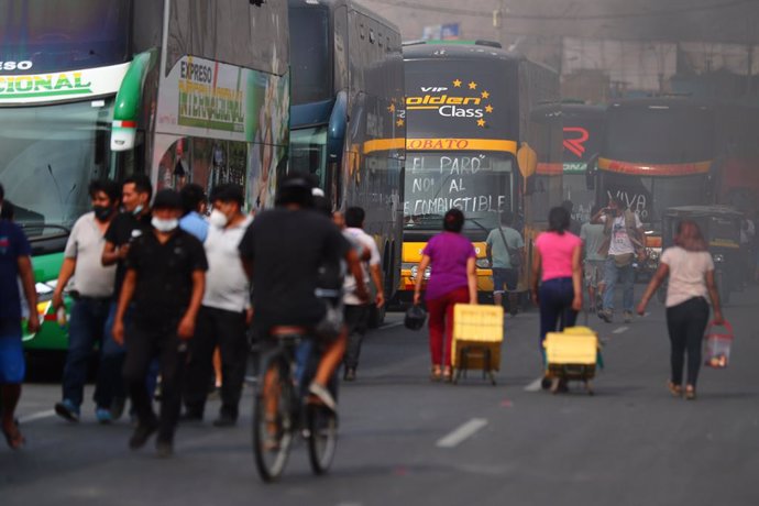 Manifestaciones de transportistas en la Carretera Central de Perú el día 19 de marzo.
