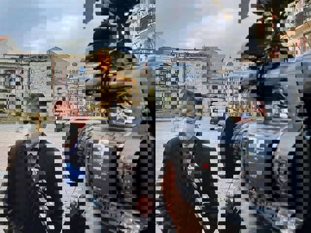 El alcalde de Oviedo, Alfredo Canteli, atiende a los medios