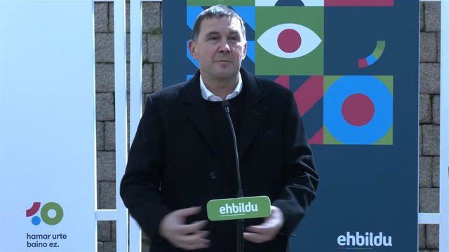 Otegi, en el acto por el décimo aniversario de EH Bildu celebrado este sábado en Vitoria