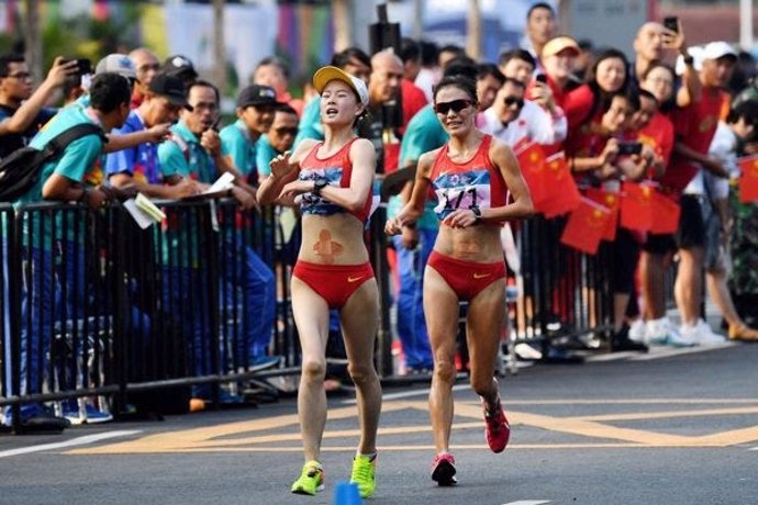 La china Yang Jiayu bate el récord del mundo de 20 km marcha