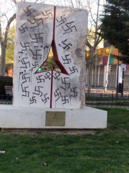 Vandalizan el monumento a las Brigadas Internacionales en Vicálvaro