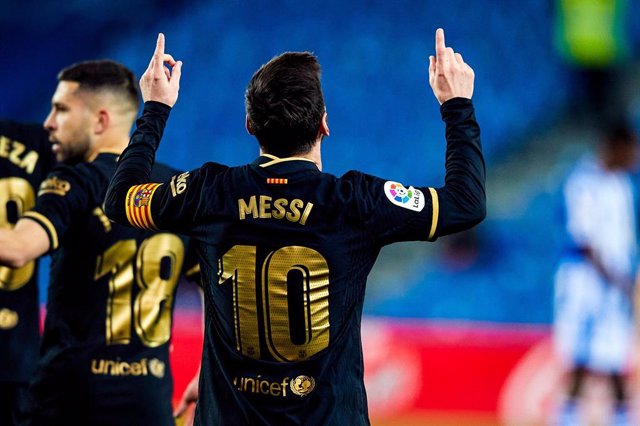 Leo Messi celebra uno de sus goles en el Real Sociedad-FC Barcelona de LaLiga Santander 2020-2021