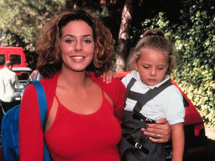 ROCÍO CARRASCO Y SU HIJA, ROCÍO FLORES