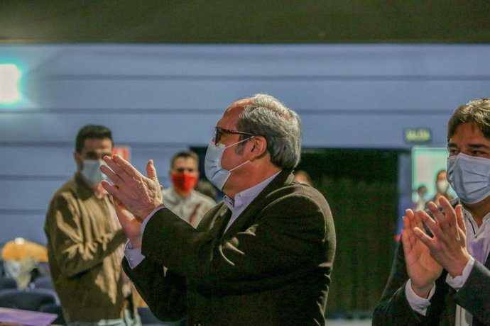 El candidato socialista a las elecciones autonómicas madrileñas, Ángel Gabilondo, a su llegada al Comité Regional de las Juventudes Socialistas, en Fuenlabrada, Madrid (España), a 21 de marzo de 2021. Gabilondo ha apelado este domingo al voto progresist