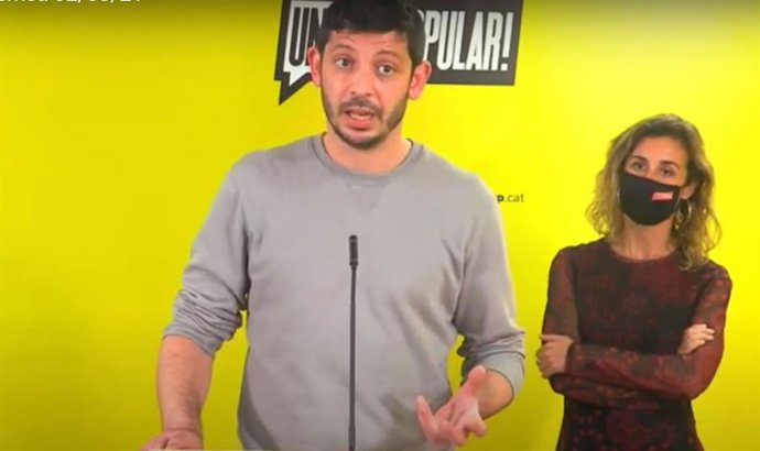 Los diputados de la CUP Xavier Pellicer y Laia Estrada.