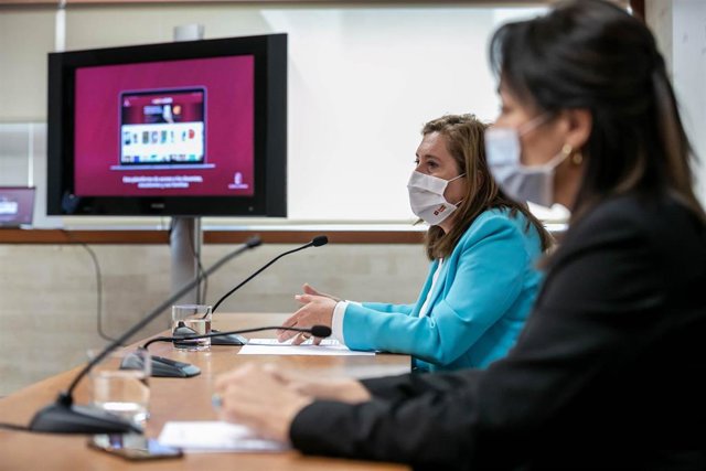 La Consejera De Educación, Cultura Y Deportes, Rosa Ana Rodríguez, Informa, En Rueda De Prensa, Sobre El Programa ‘Leemos CLM’, En La Consejería De Educación, Cultura Y Deportes.
