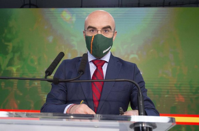El vicepresidente de Acción Política y eurodiputado de Vox, Jorge Buxadé, ofrece una rueda de prensa tras la celebración del Comité de Acción Política del partido 