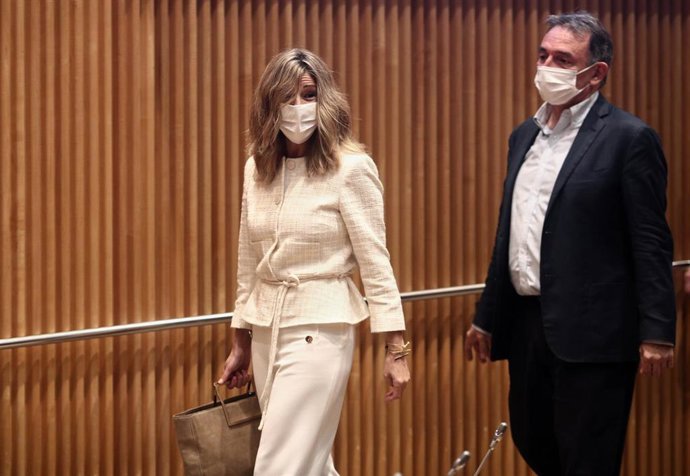 La ministra de Trabajo y Economía Social, Yolanda Díaz, a su llegada a la Comisión de Trabajo, Inclusión, Seguridad Social y Migraciones celebrada en la Sala Ernest Lluch del Congreso de los Diputados, en Madrid, (España), a 22 de marzo de 2021. Durante