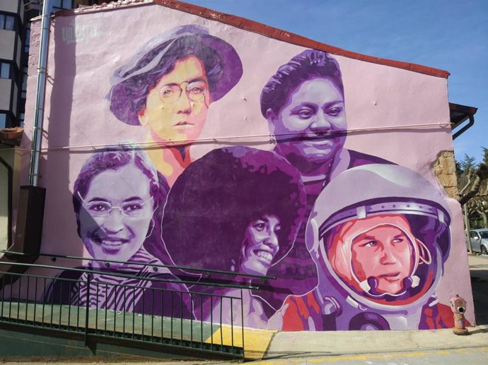 Mural feminista diseñado este fin de semana en la ciudad de Soria.