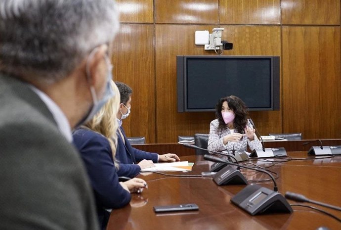 La consejera de Igualdad, Rocío Ruiz, este lunes durante su reunión con el grupo parlamentario de Cs para abordar el proyecto de Ley de Infancia y Adolescencia.
