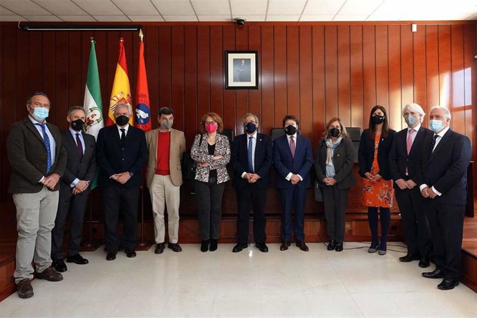 Juan José Hinojosa toma posesión como decano de la Facultad de Derecho de la Universidad de Málaga