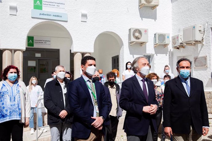 Visita a las nuevas instalaciones de la Comunidad Terapéutica de Salud Mental, dependiente del Hospital Universitario Clínico San Cecilio de Granada.