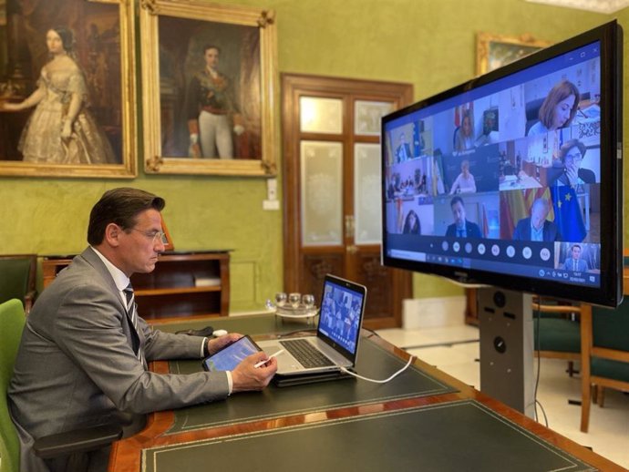 Reunión del alcalde de Granada con el ministro de Cultura