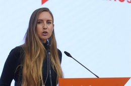 La portavoz adjunta de Ciudadanos, Melisa Rodríguez, en una rueda de prensa en la sede del partido tras la reunión del Comité Permanente.