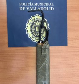 Aparato utilizado para extraer aceite usado de los contenedores.