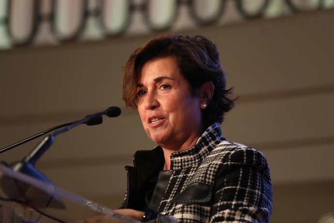 Archivo - La consejera delegada de Iberdrola, Ángeles Santamaría 