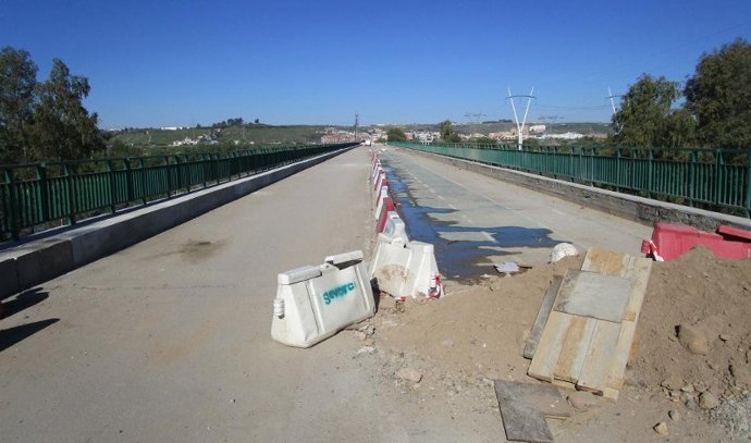 Así luce el puente de la Señorita