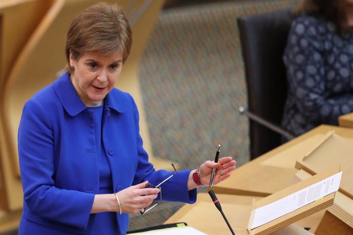 16 March 2021, United Kingdom, Edinburgh: First Minister of Scotland Nicola Sturgeon speaks during a session of the Scottish Parliament. Photo: Russell Cheyne/PA Wire/dpa