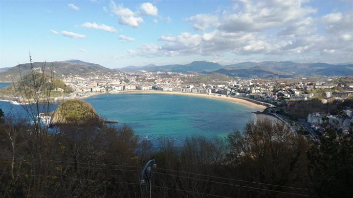 Jornada soleada en San Sebastián (archivo).